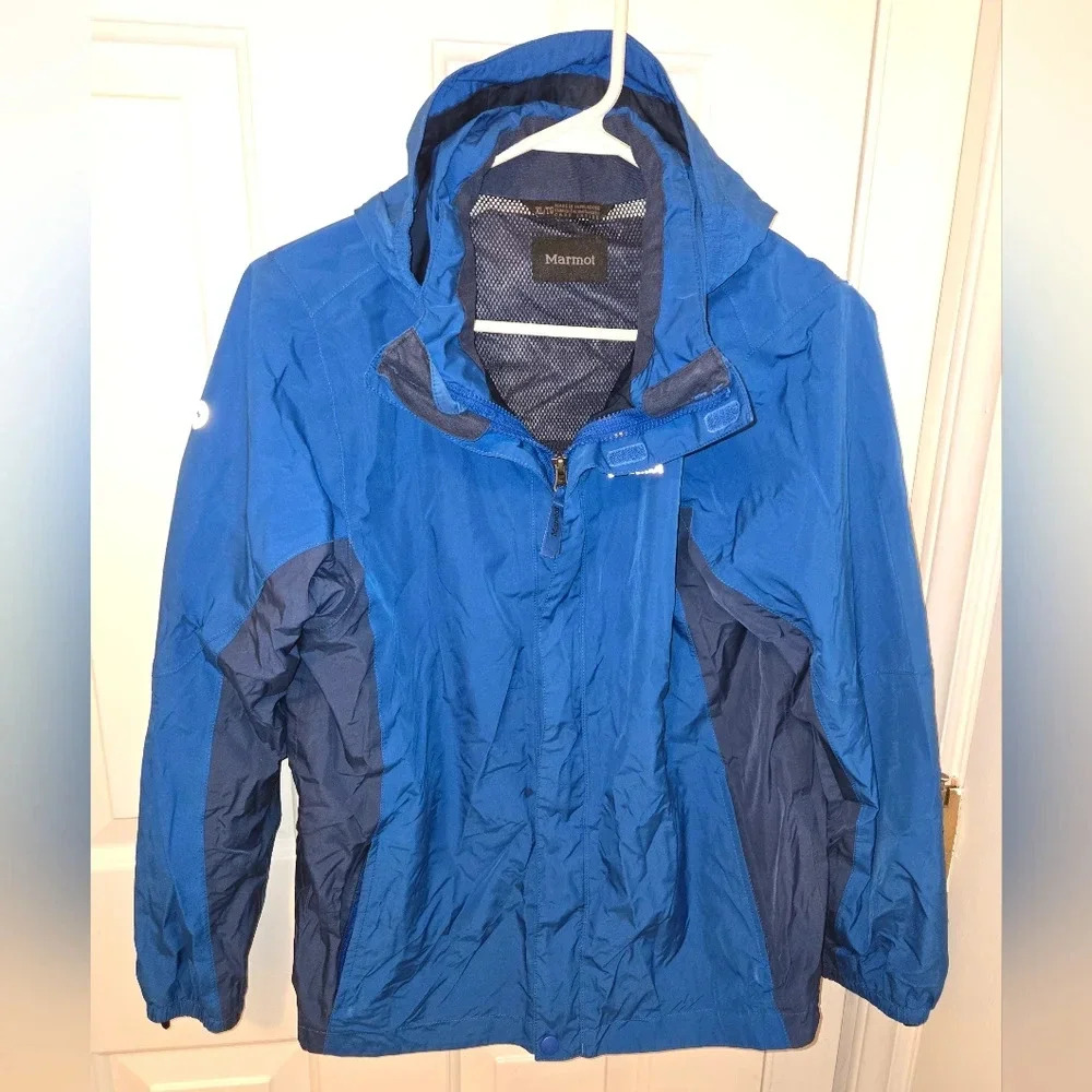 Marmot lightweight jacket with hood, youth XL